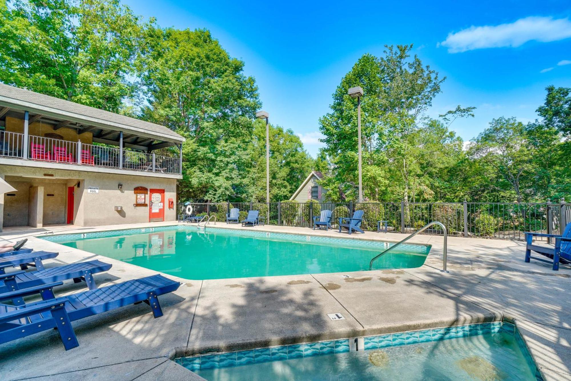 Smoky Mountain Cabin With Deck And Hot Tub! Pigeon Forge Extérieur photo